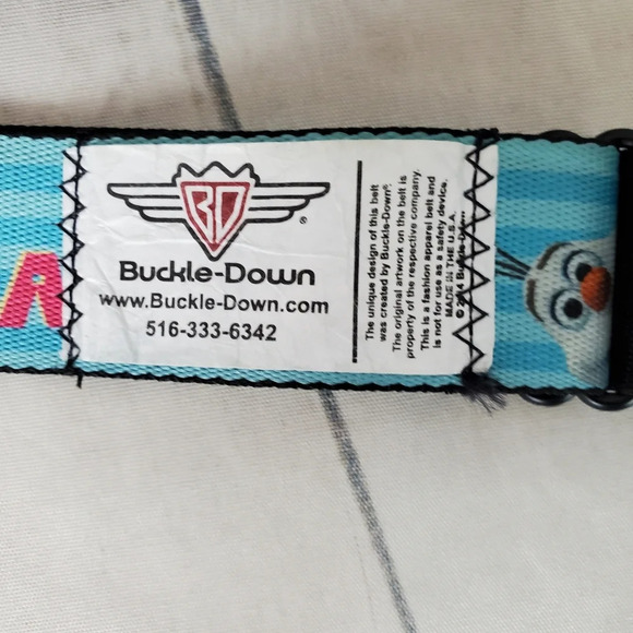 2/$25 Disney Frozen Olaf Buckle Down Seatbelt Belt Warm Hugs  Webbing - Picture 9 of 12